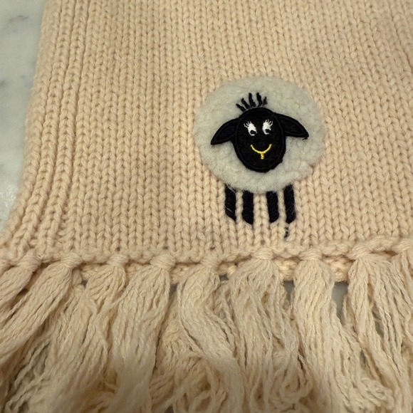 Irelandseye 100% Pure New Lambswool Scarf Pink Sheep Applique Fringe - Picture 6 of 6